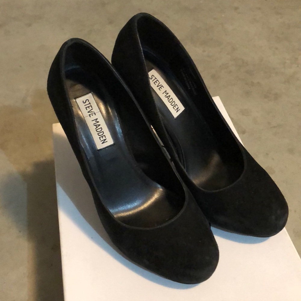 Steve Madden Trinitie round toe platform heels